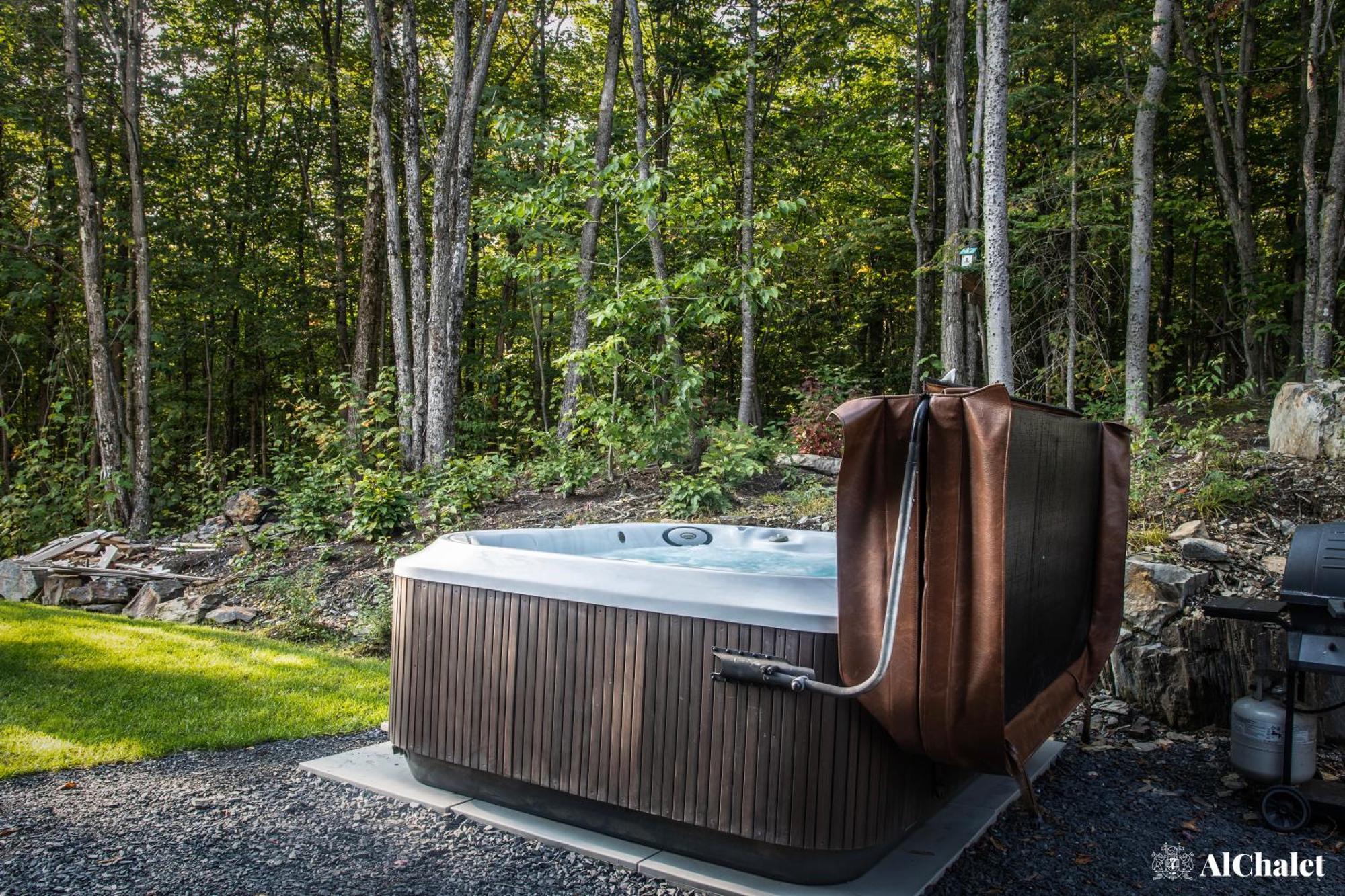 Chalet Woodpecker Lodge - Chaleureux Avec Foyer. Orford Exterior foto